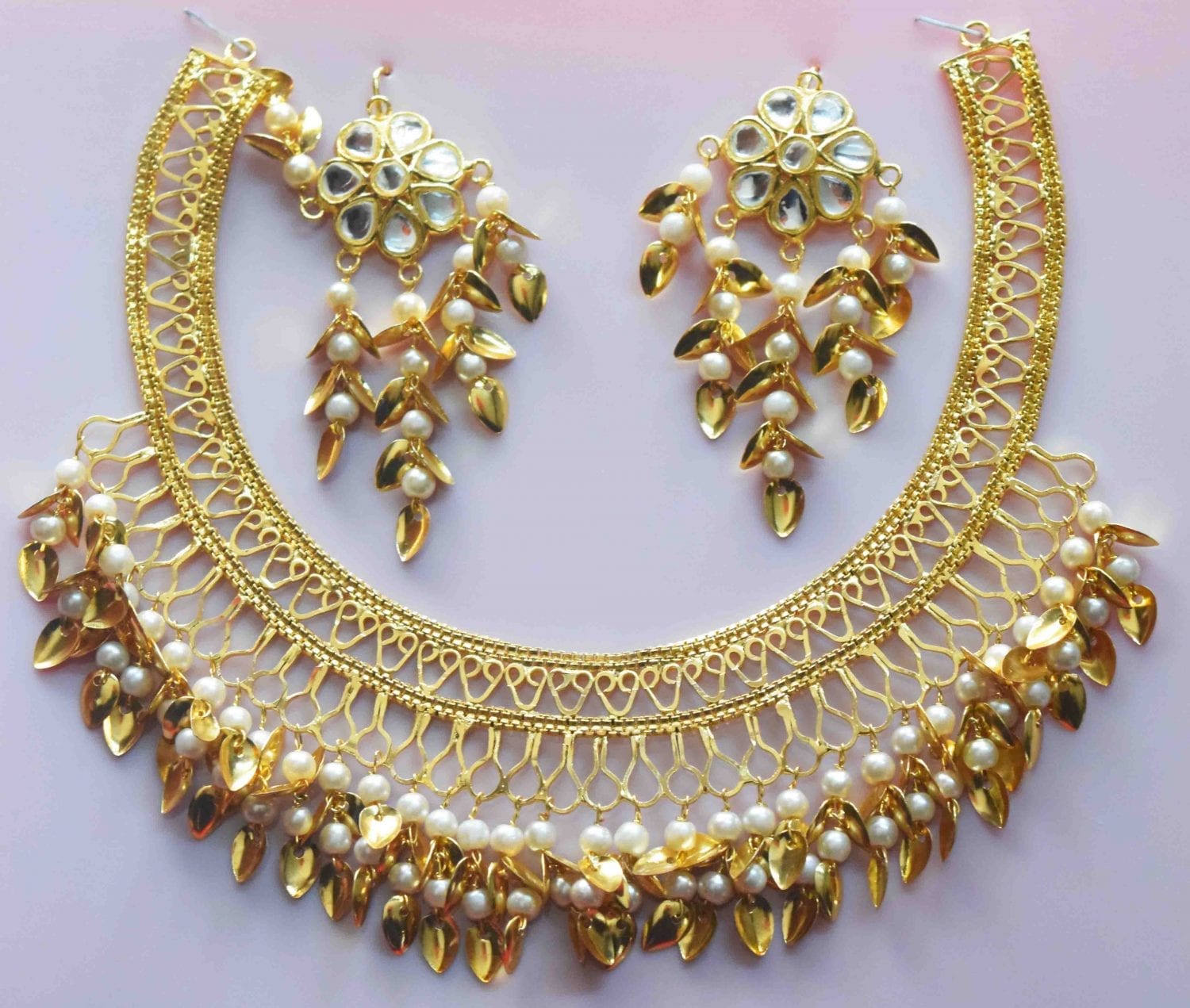 Jaali Necklace With Kundan Earrings 