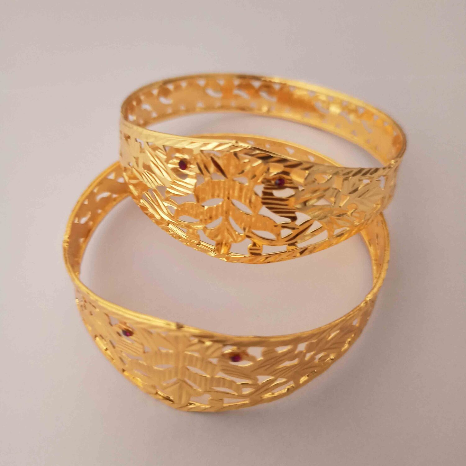 Golden Artistic Bangles Set BN184